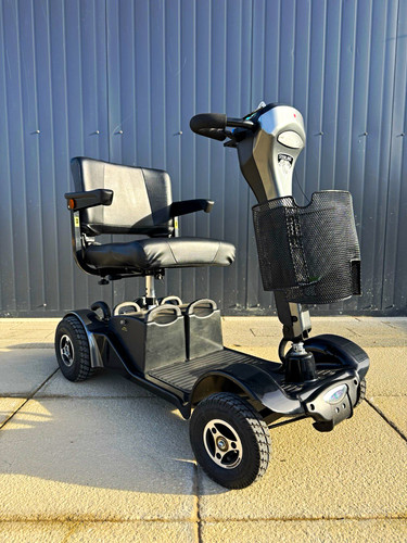 Sterling sapphire 4 - |, 4-wheel